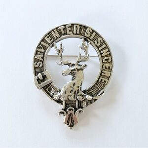 Davidson Clan Scottish Brooch Sporran Kilt Lapel Pin Badge SAPIENTER SI SINCERE
